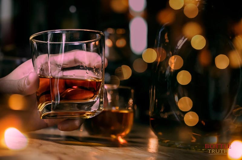 How to Drink Bourbon: The Ultimate Beginner's Guide to Enjoying Bourbon 2 Drinking Bourbon Neat